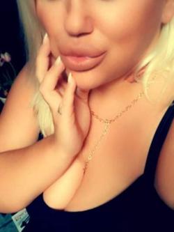 Escort 015214537078