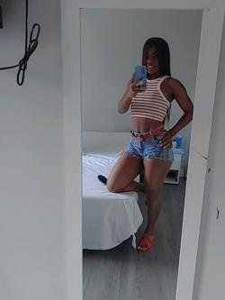 Mujeres 631399497