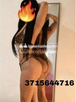 Escort 3715644716