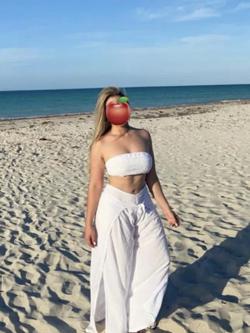 Mujeres 633890803
