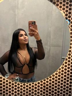 Mujeres 611210681