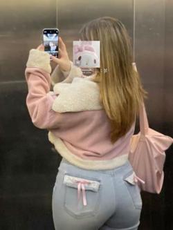 Mujeres 745037085