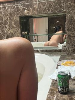 Mujeres 611244096