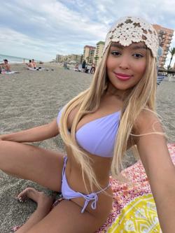 Mujeres 612428112