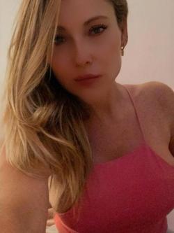 Mujeres 643858027