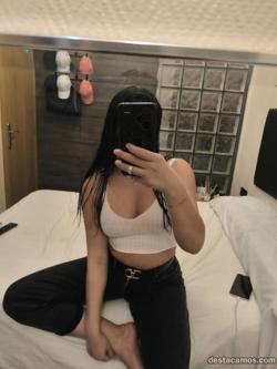 Mujeres 637471010