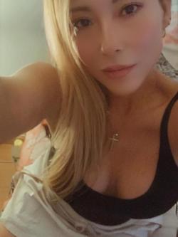 Mujeres 643858027
