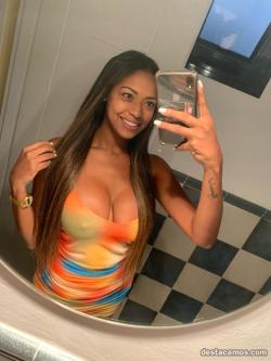 Mujeres 611792106