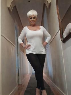 Mujeres 667097103