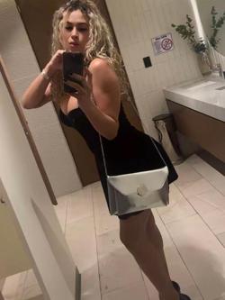 Mujeres 611331328