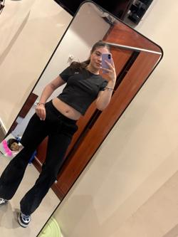 Mujeres 647021611