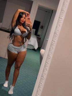 Mujeres 687467003