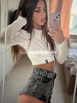 Escort 3272991919