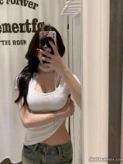 Mujeres 677710560