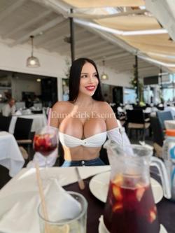 Mujeres 672894753