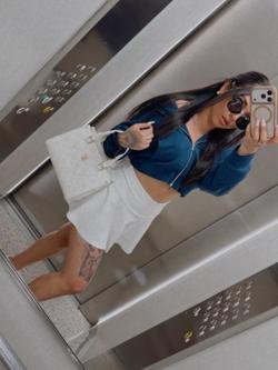 Mujeres 611886443