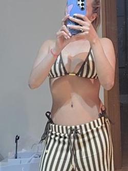 Mujeres 643250132