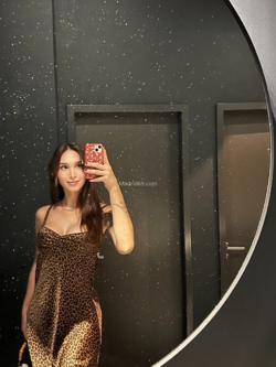 Mujeres 631381606