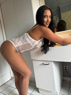 Mujeres 611215308