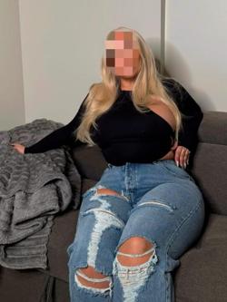 Mujeres 697732413
