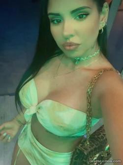 Mujeres 642013889