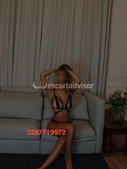 Escort 3287719972