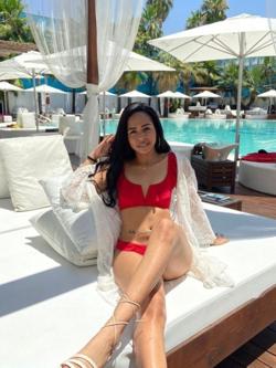 Mujeres 610710107