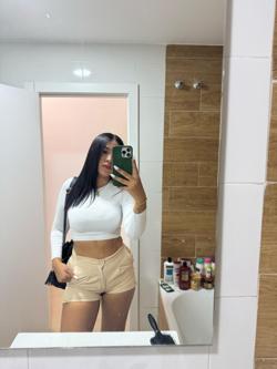 Mujeres 672099223