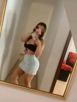 Mujeres 677700703