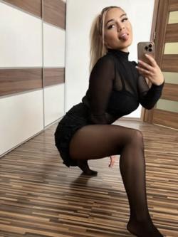 Mujeres 631095910