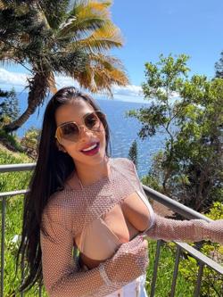Mujeres 611238256