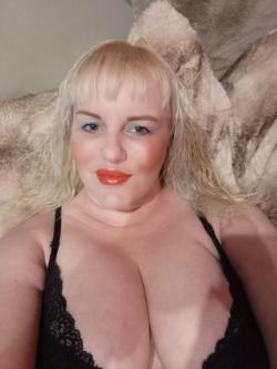 Mujeres 637854032