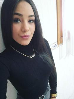 Mujeres 643636354