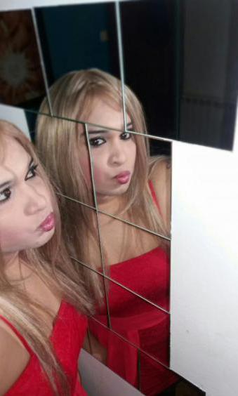 Mujeres 631065361