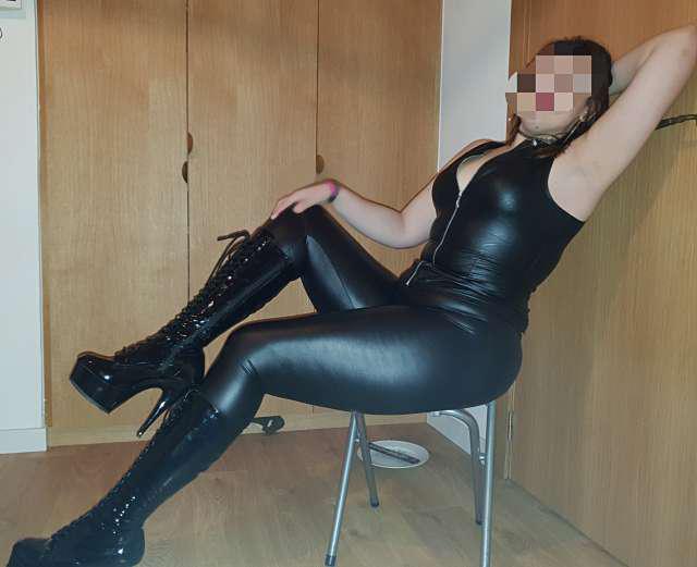 Mistress 698689760