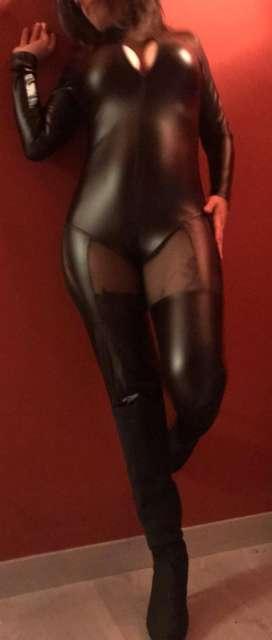 Mujeres 643247996