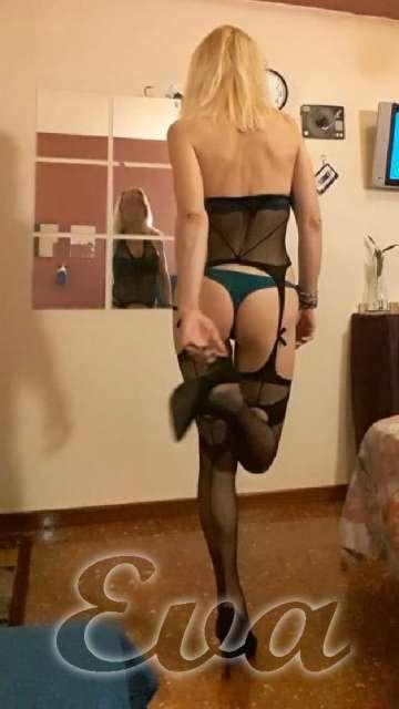 Mujeres 641447936