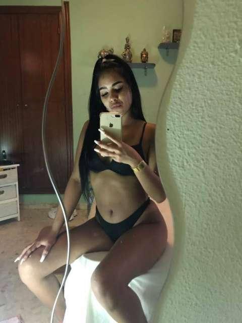 Mujeres 643744009