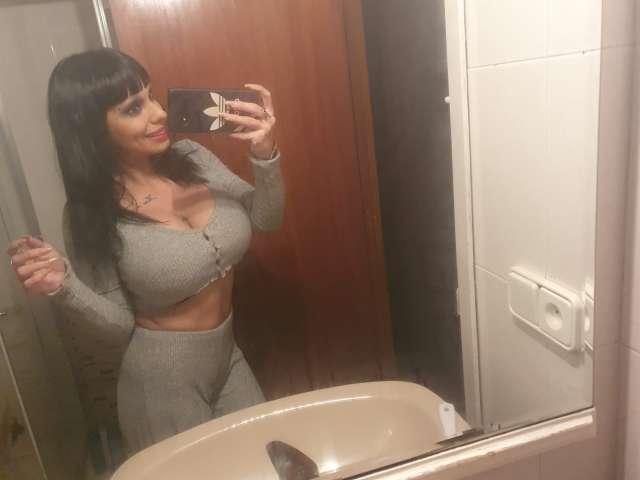 Mujeres 643930407
