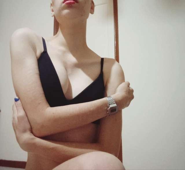 Mujeres 633970258
