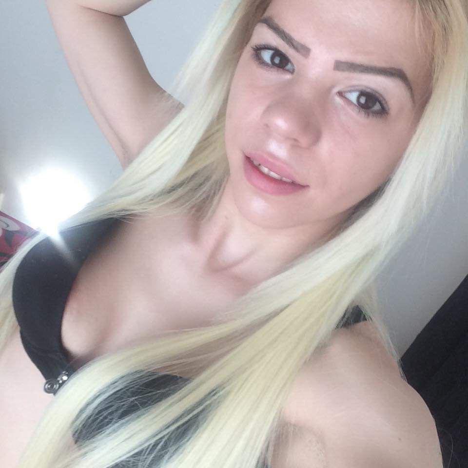 Escort 07448010220