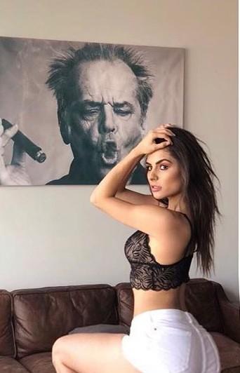 Escort 07415800433