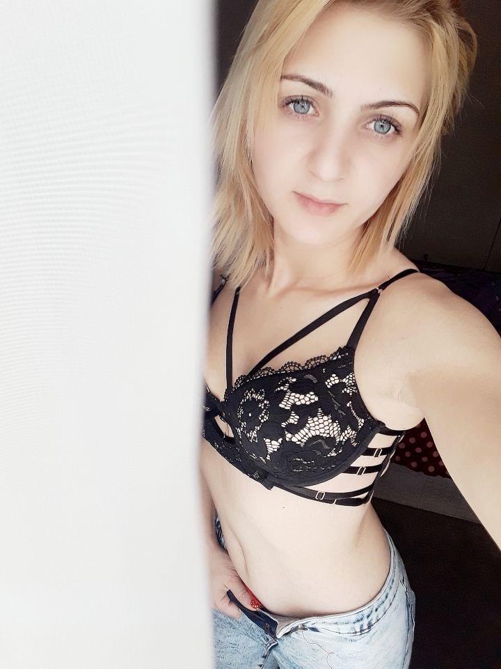 Escort 07403076349