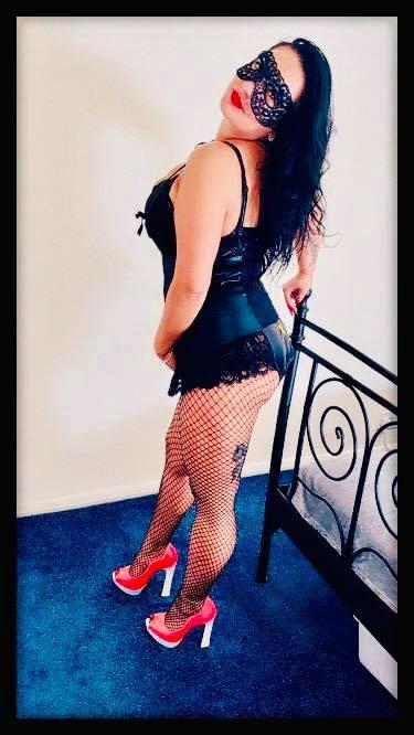 Escort 07946442812
