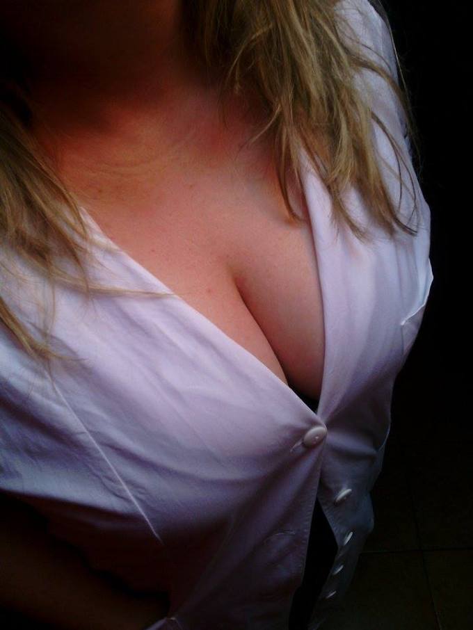 Escort 3281585597