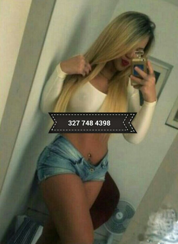 Escort 3277484398