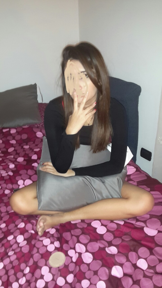 Escort 3457655710