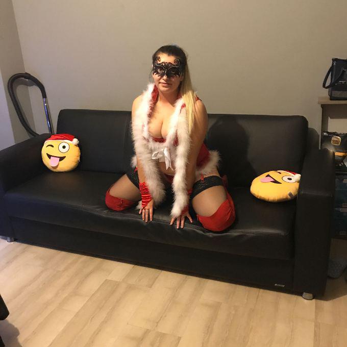 Escort 3895665058