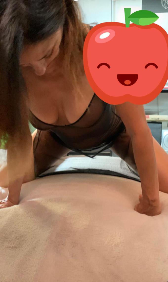Escort 3493761906