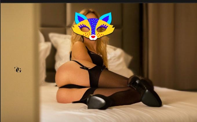 Escort 3714461964